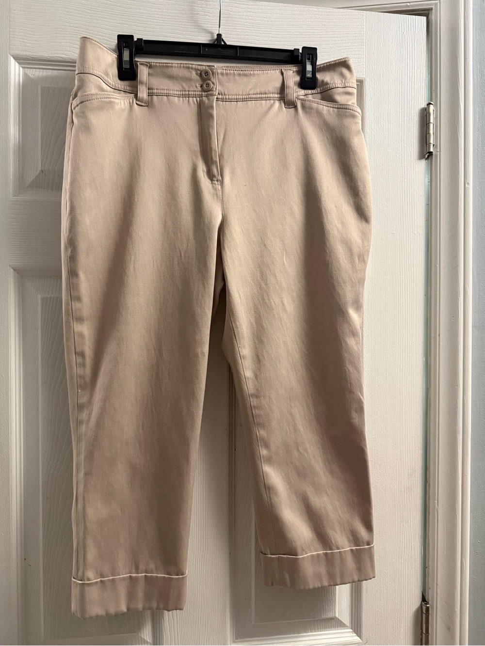 Cato Cuffed Hem Capri Pants Size 14